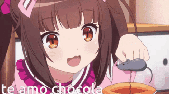 a girl is playing with a mouse and the words te amo chocola are on the bottom