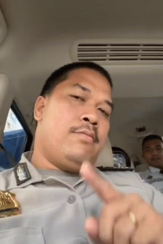 Om Senang Polisi Sayang GIF - Om Senang Polisi Sayang Heart GIFs