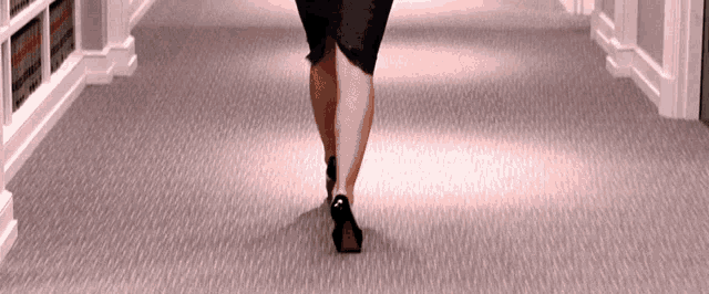 Olivia Wilde The Change Up GIF - Olivia Wilde The Change Up Legs GIFs