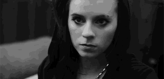 Lynn Pvris GIF