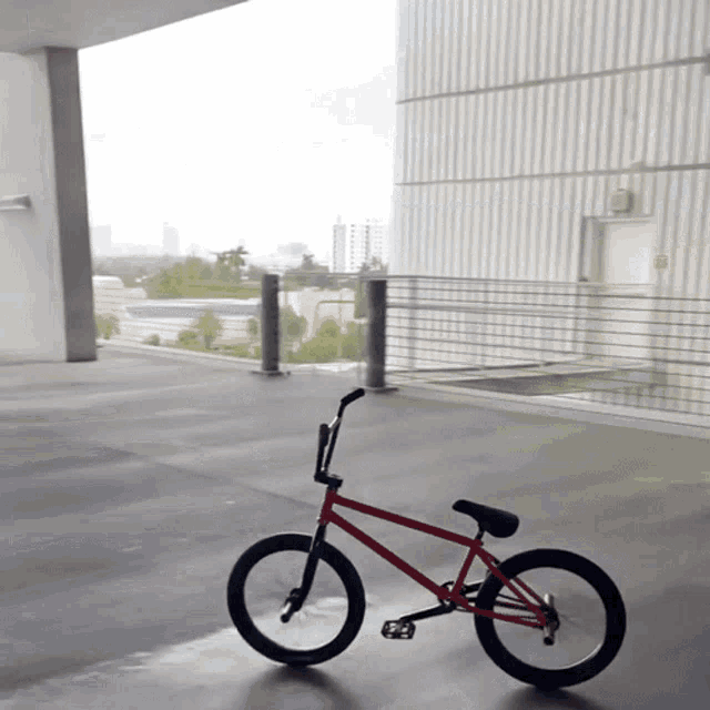 Catch The Bike Nigel Sylvester GIF - Catch The Bike Nigel Sylvester Chase The Bike GIFs
