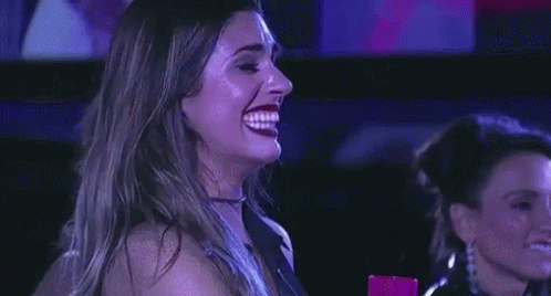 Vivian Amorim Laughing GIF - Vivian Amorim Laughing Lol GIFs