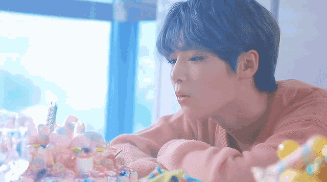 Jeongin Happy Jeongin Day GIF - Jeongin Happy Jeongin Day Ethereal GIFs