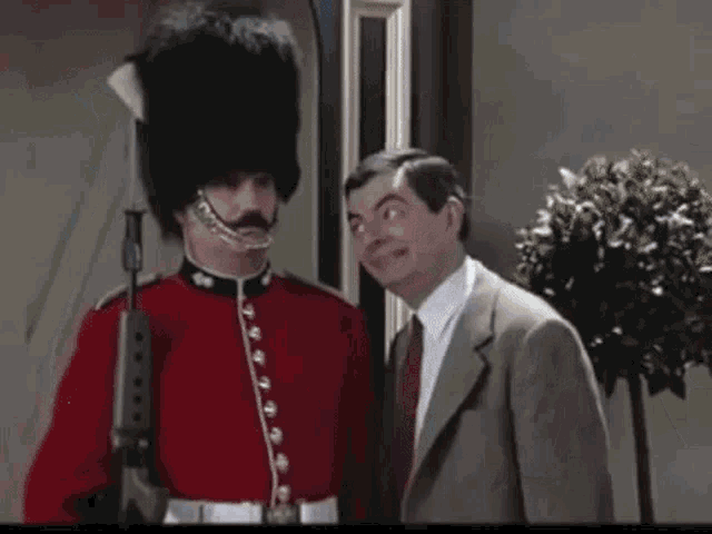 Mr Bean Guard GIF - Mr Bean Guard Windsor Castle GIFs