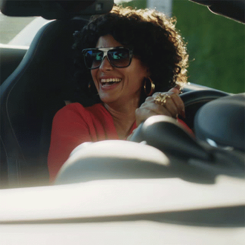 Laughing Tracee Ellis Ross GIF - Laughing Tracee Ellis Ross Grace Davis GIFs