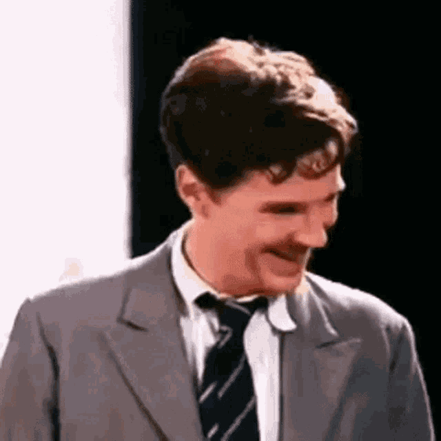 Benedict Cumberbatch Laugh GIF - Benedict Cumberbatch Laugh Smile GIFs