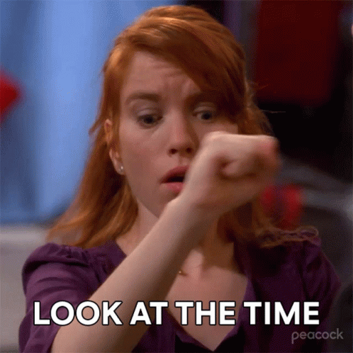 Look At The Time Cerie GIF - Look At The Time Cerie 30rock GIFs