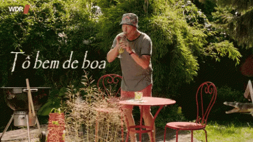 De Boa GIF - Dancing Old Man Excited Happy GIFs