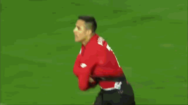 Sanchez Alexis Manchester United GIF - Sanchez Alexis Manchester United Knee Slide GIFs