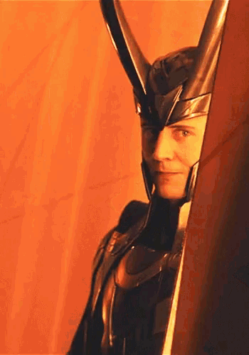 Tom Hiddleston Loki GIF - Tom Hiddleston Loki Avengers Infinity War GIFs