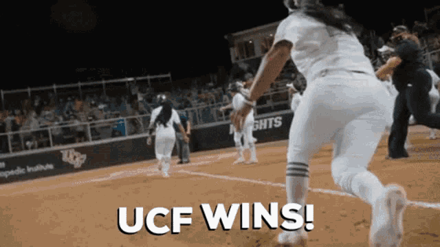 Ucf Go Knights GIF - Ucf Go Knights Charge On GIFs