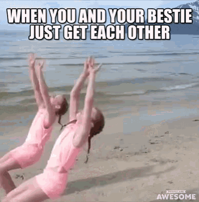 When You And Your Bestie Just Get Each Other Think Alike GIF - When You And Your Bestie Just Get Each Other Think Alike Same Minds GIFs