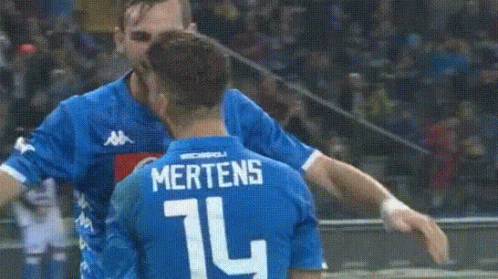 Fabian Ruiz Dries Mertens Abbraccio Abbracciarsi Abbracciando Ssc Napoli GIF - Forza Napoli Sempre Mertens Fabian Ruiz GIFs