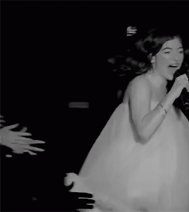Lorde Live Music GIF - Lorde Live Music In Concert GIFs