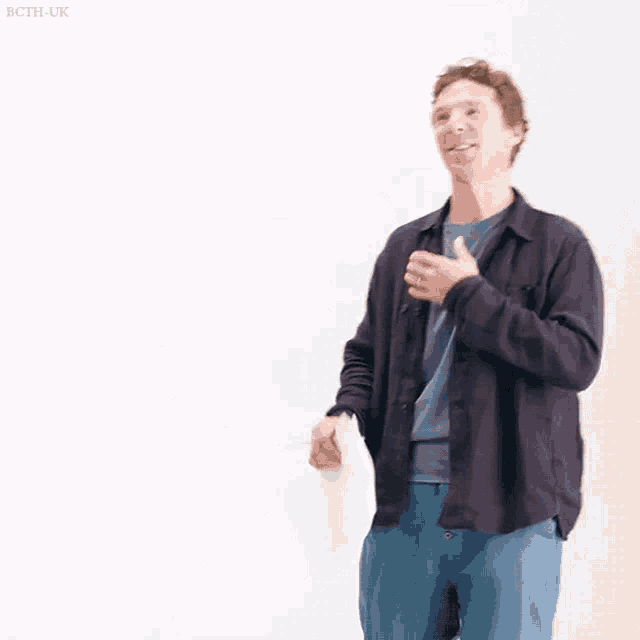 Benedict Cumberbatch GIF - Benedict Cumberbatch Laugh GIFs