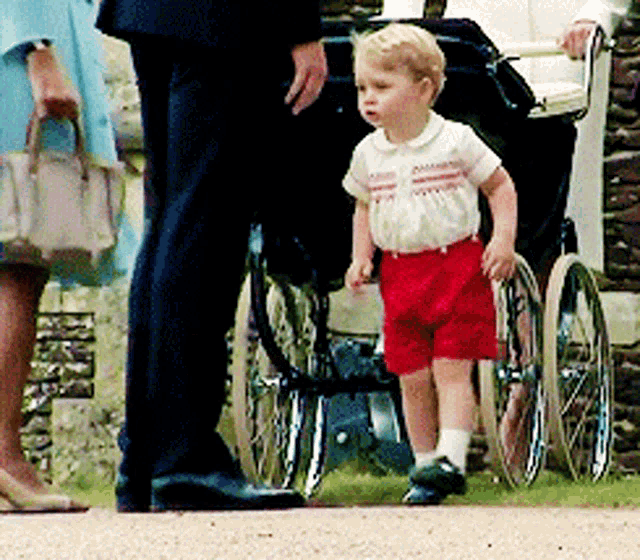 Prince George Royal Family GIF - Prince George Royal Family Walking GIFs