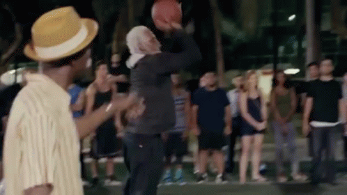 Kyrie Irving Uncle Drew GIF - Kyrie Irving Uncle Drew Shoot GIFs