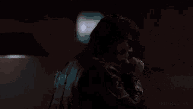 a man says it 's finger-licking good in a dark room