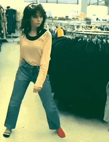 Lindsey Stirling Emo GIF - Lindsey Stirling Emo Dance GIFs