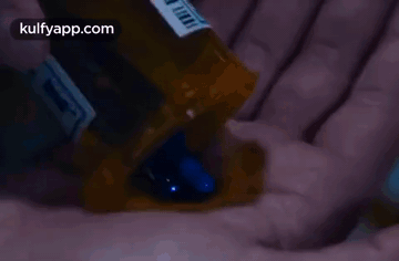 Addicted To Drugs.Gif GIF - Addicted To Drugs Keanu Charles Reeves The Matrix Resurrections GIFs