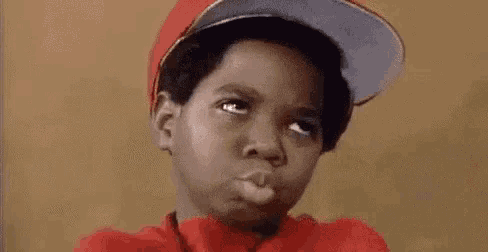 a young boy wearing a baseball cap is making a funny face with the words da pra pisar menos por favor written below him .