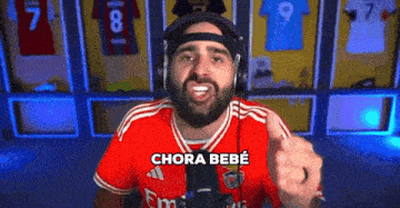 Chora Bebe Chora Bebe Benfica GIF - Chora Bebe Chora Bebe Benfica Chora Bebe Skillz GIFs