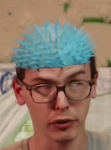 Funny Face Hat GIF - Funny Face Hat Spiky GIFs