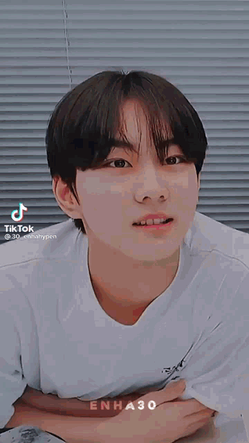 Jungwon Smile GIF - Jungwon Smile GIFs