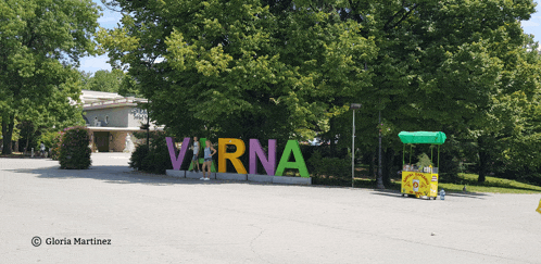 a sign that says varna in a park