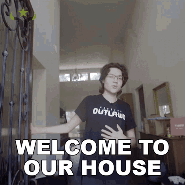 Welcome To Our House Hydration GIF - Welcome To Our House Hydration Outlaws GIFs
