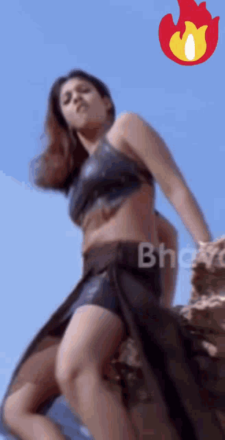 Nayanthara Murattu Thambi Movie GIF - Nayanthara Murattu Thambi Movie Desert Dance GIFs