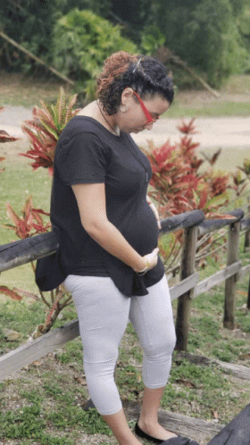 Pictorial Photoshoot GIF - Pictorial Photoshoot Pregnant GIFs