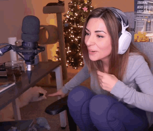Alinity Laughing GIF - Alinity Laughing Existing GIFs