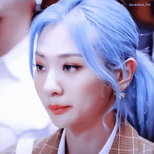 Blue Hair Ahn Jiyoung GIF - Blue Hair Ahn Jiyoung Bolbbalgan4 GIFs