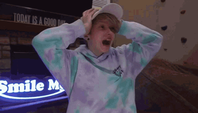 Chloe Donald Cant Believe GIF