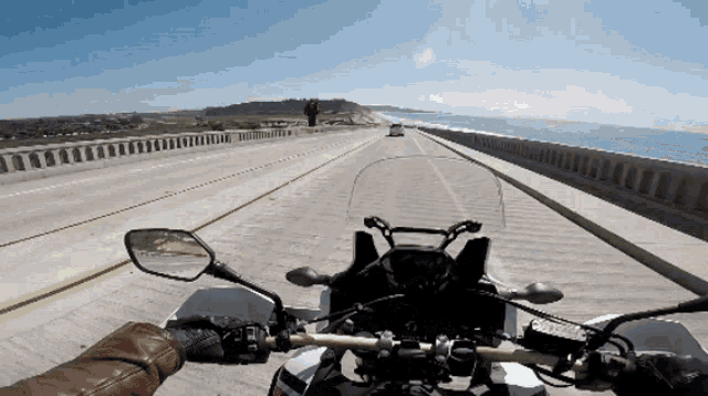 Motorcycle Stroll GIF - Motorcycle Stroll Motorcycle Ride GIFs