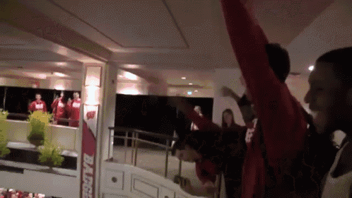 Wisconsin Basketball Fans GIF - Arrival Badgers March GIFs