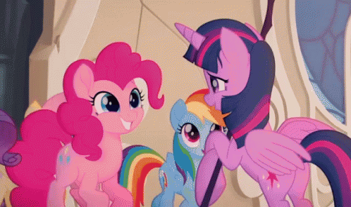 Hug Twilight Sparkle GIF - My Little Pony Hug My Little Pony Movie GIFs