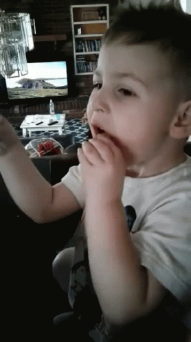Messy Chips GIF - Messy Chips Kid GIFs