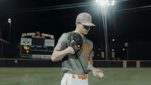 a baseball player wearing a jersey that says ' rs ' on it