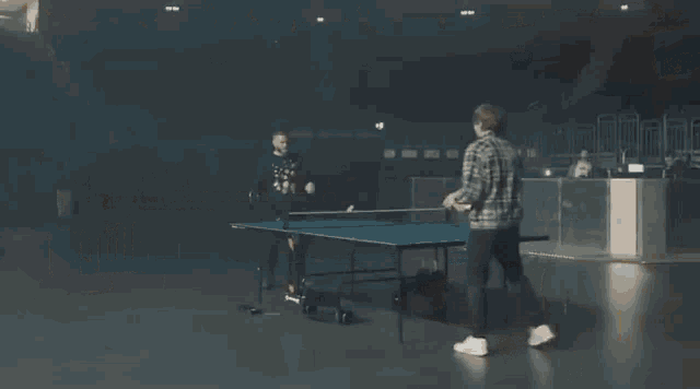 Ping Pong Louis Tomlinson GIF - Ping Pong Louis Tomlinson Playing Ping Pong GIFs