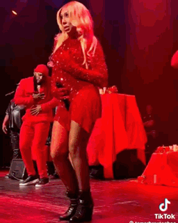 Mannequinney Toxiqueney GIF - Mannequinney Toxiqueney Dancing GIFs