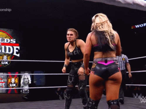 Rhea Ripley Punch GIF - Rhea Ripley Punch Punch In The Face GIFs
