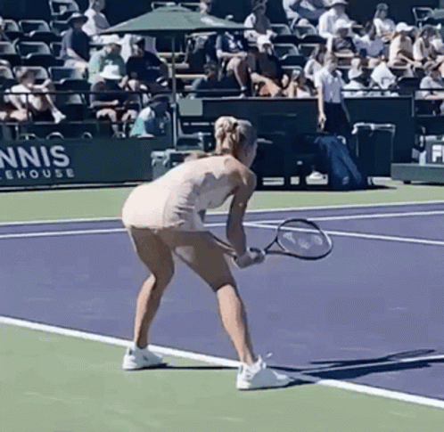 Camila Giorgi Ready Position GIF - Camila Giorgi Ready Position Tennis GIFs