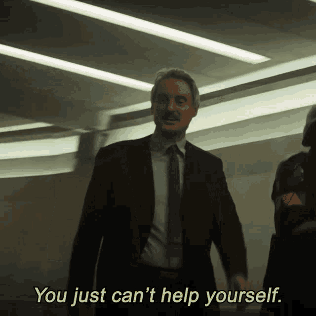 Mobius Cant Help Yourself GIF - Mobius Cant Help Yourself Loki GIFs