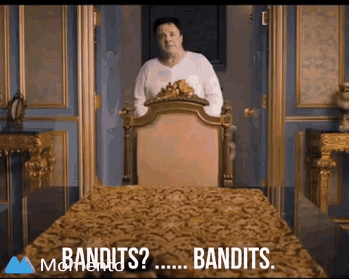 Bandits Mirror Mirror GIF - Bandits Mirror Mirror Snow White GIFs