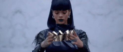 Anti Rihanna GIF - Rihanni Queen Crowning GIFs