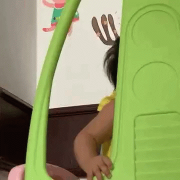 Baby Sneaking GIF - Baby Sneaking Cant Fit GIFs