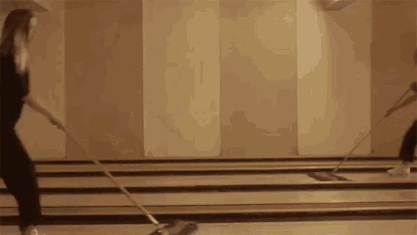 Cleaning Mop GIF - Cleaning Mop Clean GIFs