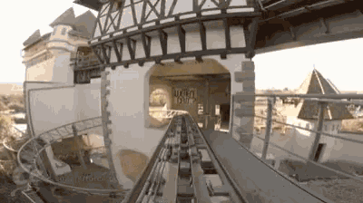 Fast Turns GIF - Fast Turns Curves GIFs